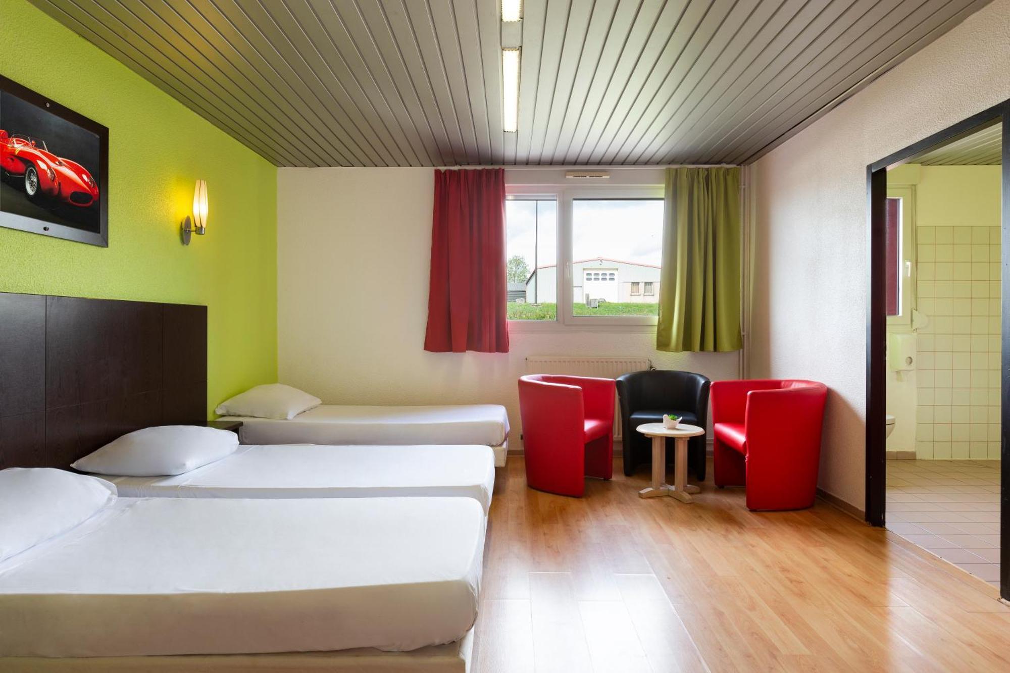 Enzo Hotels Bulgneville By Kyriad Direct Exterior photo